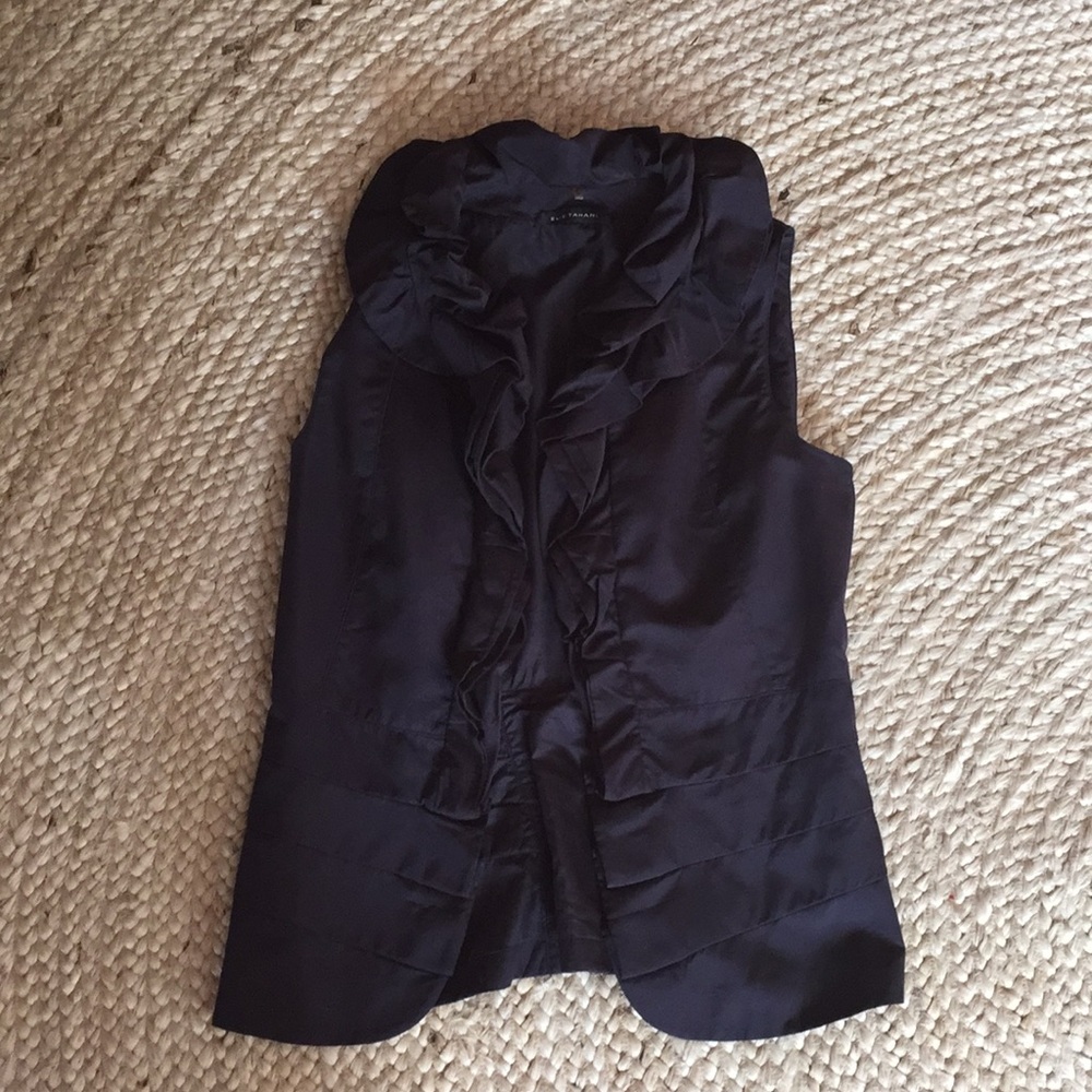 Elie Tahari lightweight fashion vest