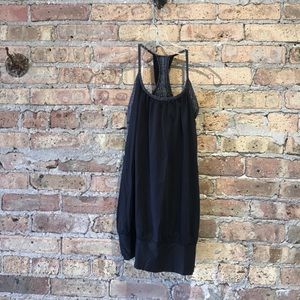 Lululemon workout top with built in bra