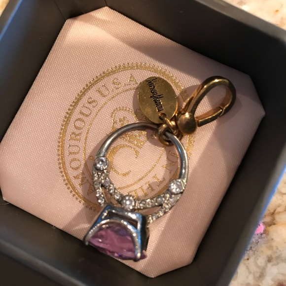 💍✨JUICY COUTURE RING CHARM PURPLE RARE💜 - Picture 2 of 4