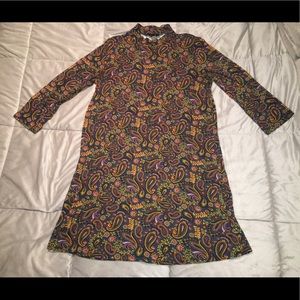 Cute vintage themed collar dress!