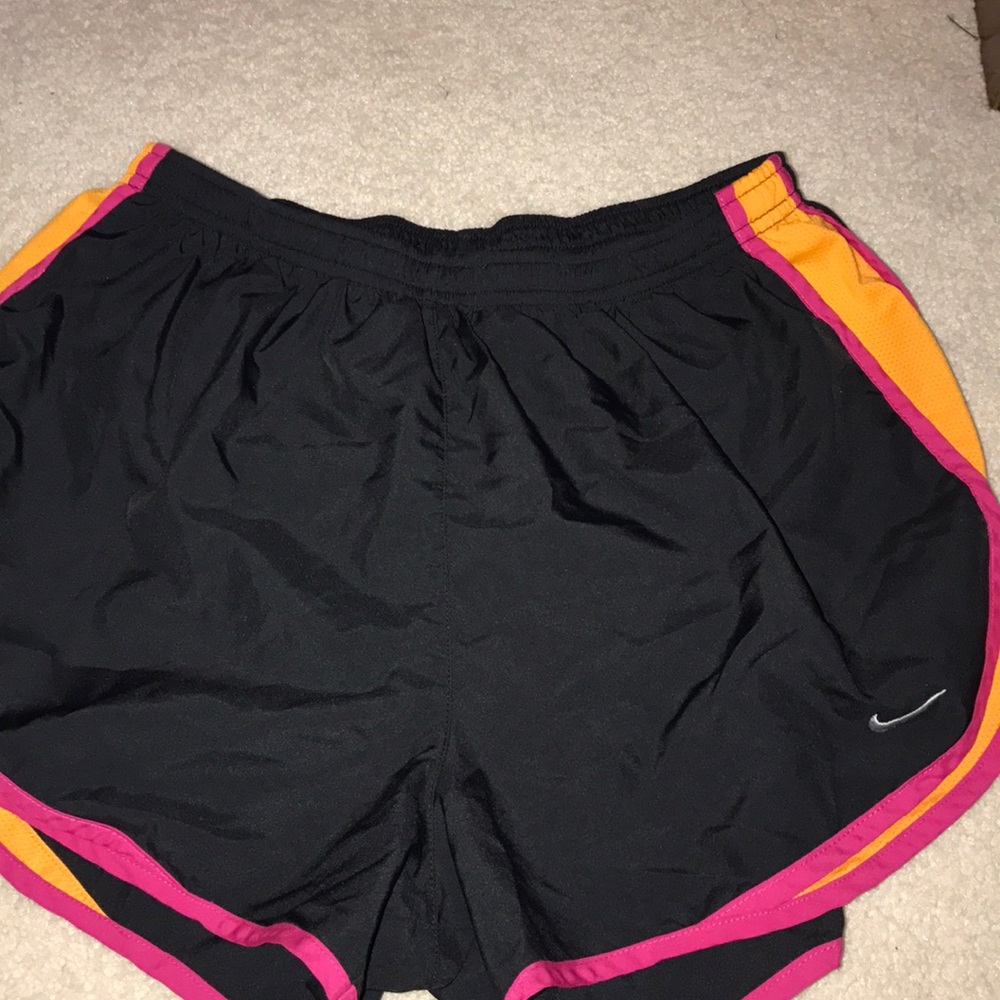 Nike shorts! size large!