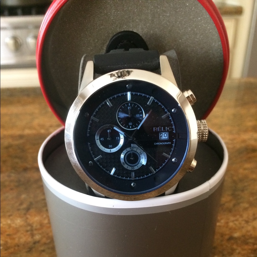 Relic brand men's wristwatch