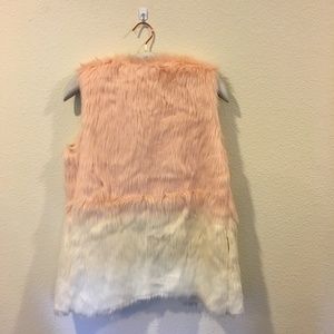 Gianni Bini Jackets & Coats - NWT Gianni Bini ombre pink fur vest Gianni Bini Jackets & Coats - NWT Gianni Bini ombre pink fur vest