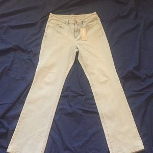 Chico's Platinum Jeans size 0.5