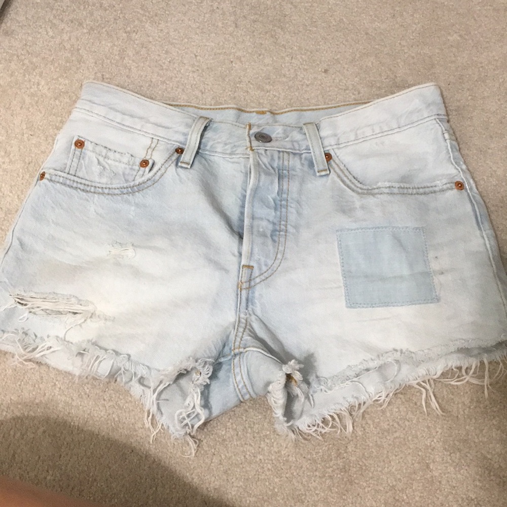 Levi's Cheeky Shorts sz 26