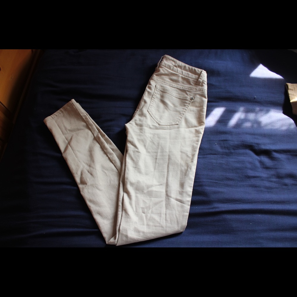 Off white skinny jeans