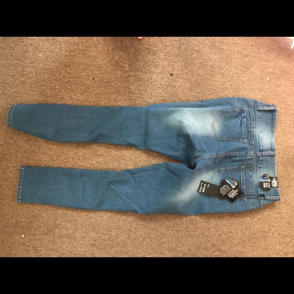 Fashion Nova "Your dream Butt" jeans 15/16