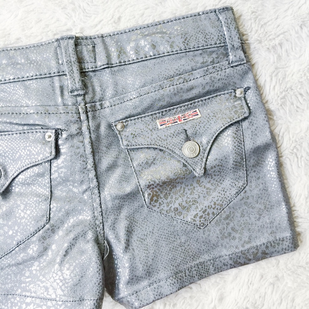▫️Girls Metallic Grey Hudson Shorts▫️