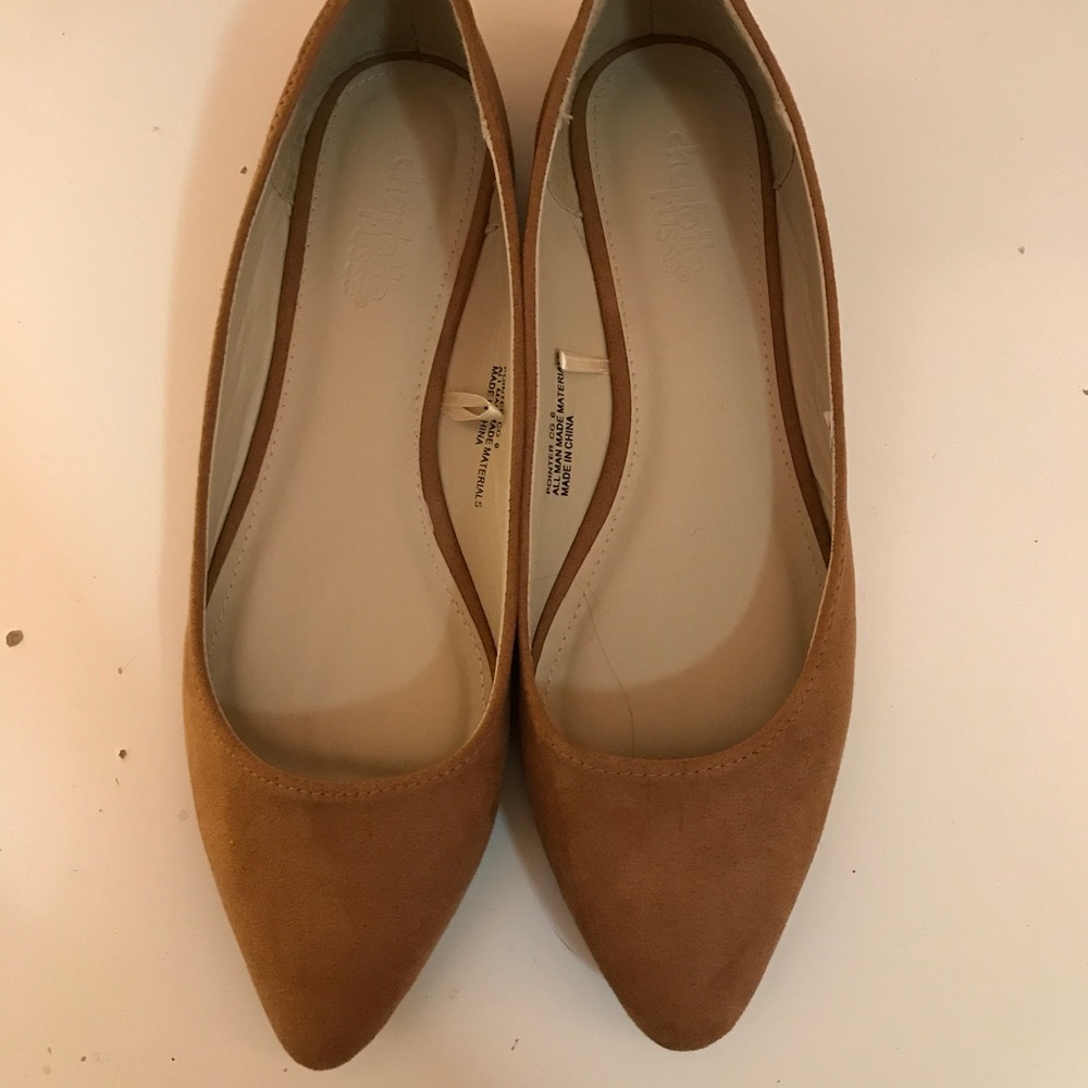Pointed toe flats