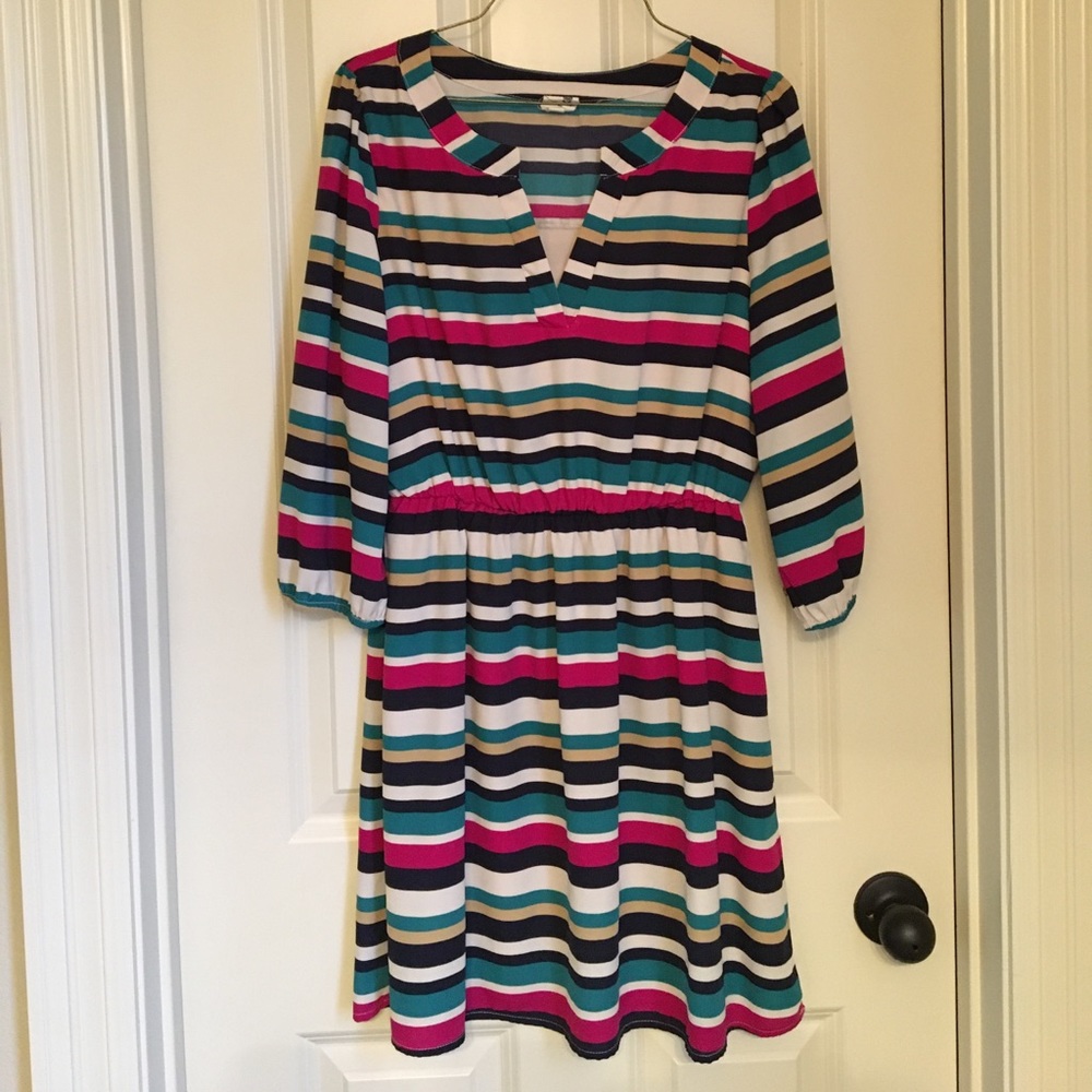 Striped Knee-Length Dress w/ Quarter Sleeves