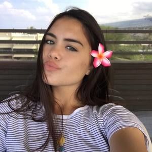 Meet your Posher, Kaitlynn