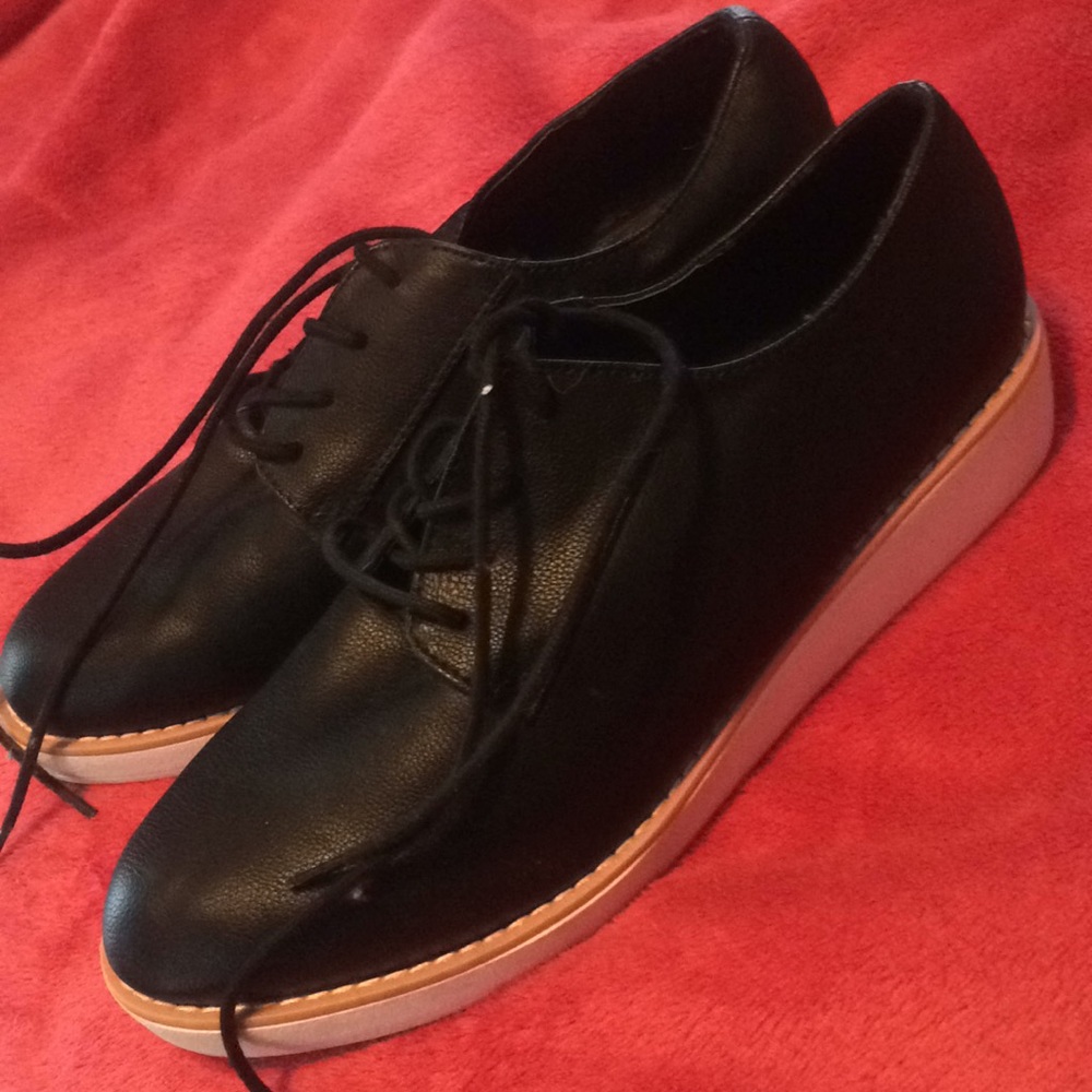 Black NEVER WORN shoes