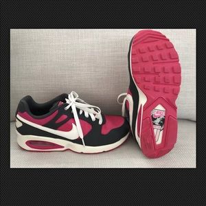 Nike Air Max - Size 8