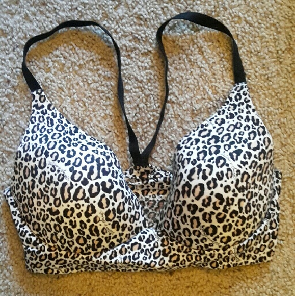 Brand new VS T-shirt Bra never been used - Picture 1 of 2