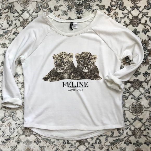Divided Feline sweatshirt - Picture 1 of 5
