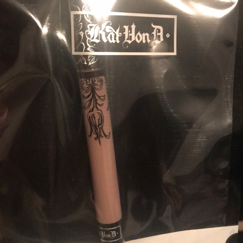 Limited edition liquid lipstick Haze II