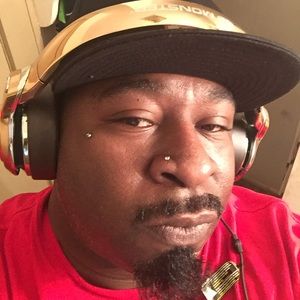 Meet your Posher, Marc