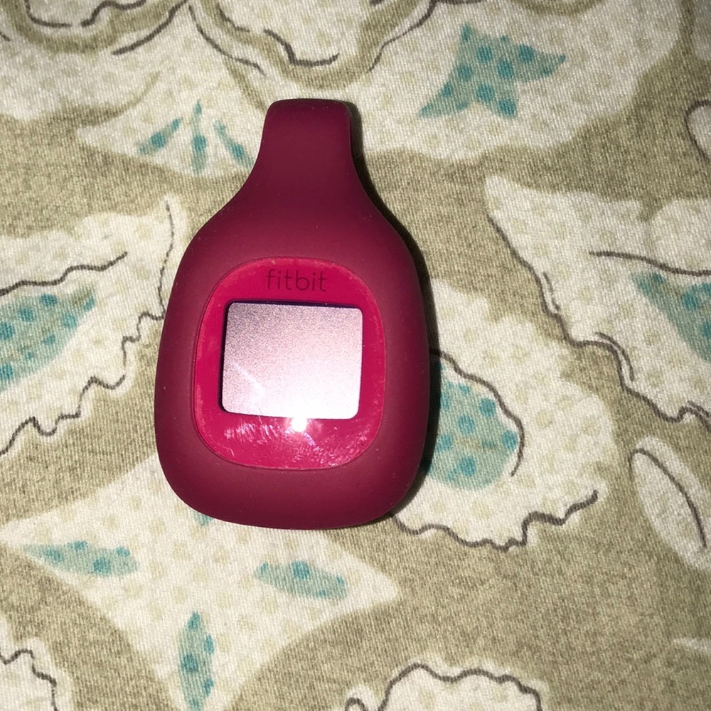 MAGENTA FITBIT ZIP