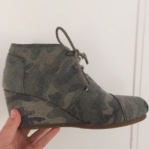 Toms Army Wedges
