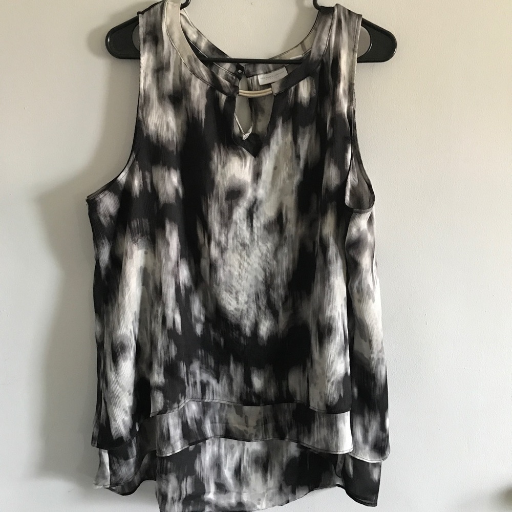 Black and White Sleeveless shirt