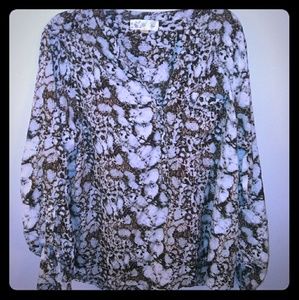 Women's Top with gold buttons and shoulder accents