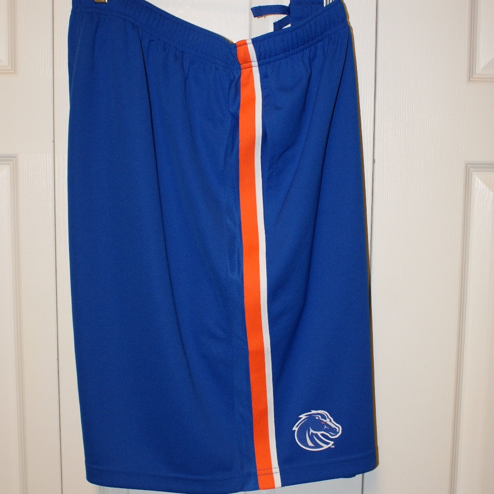 Nike Boise State Broncos Shorts....NWT