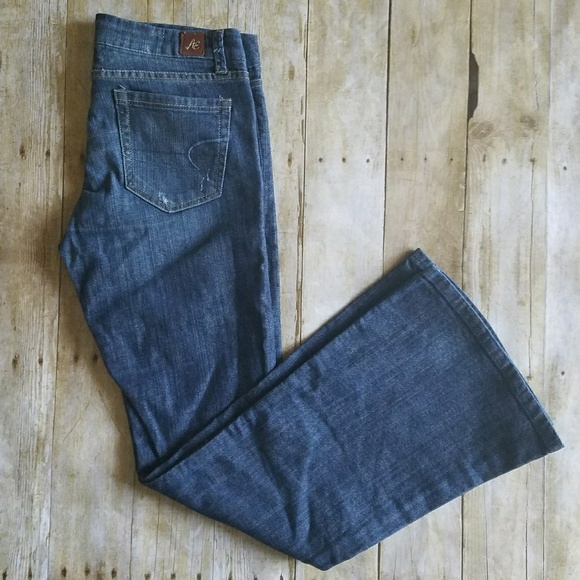 American Eagle Outfitters Flare Leg Jeans - Picture 4 of 4