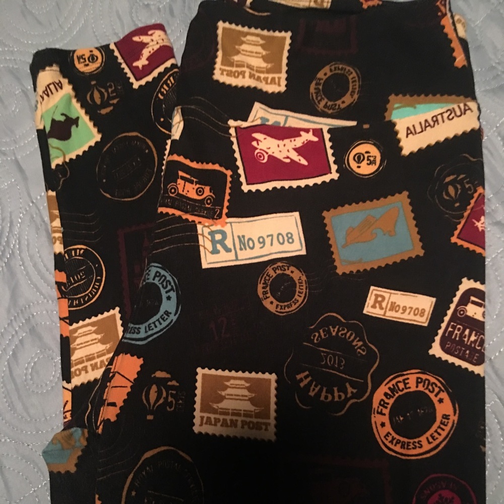 Lularoe postage stamp leggings size TC