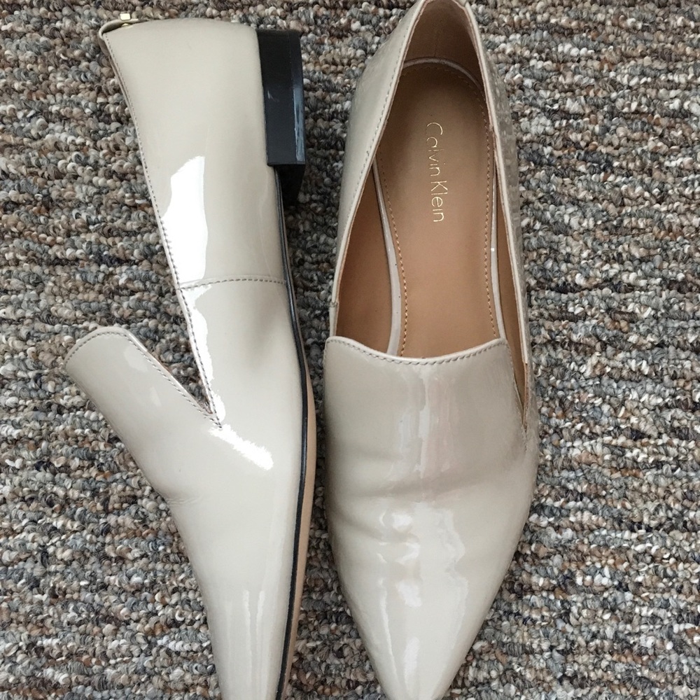 NWOT Calvin Klein Nude Flats