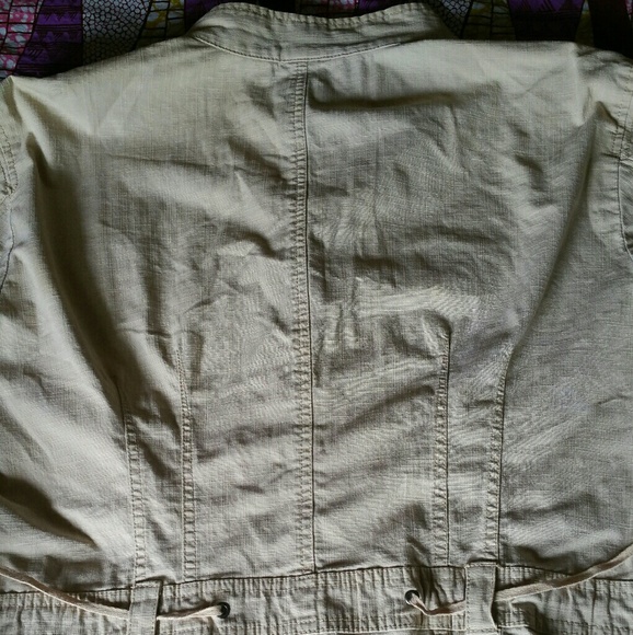 Women's Plus size Jacket - Picture 3 of 6