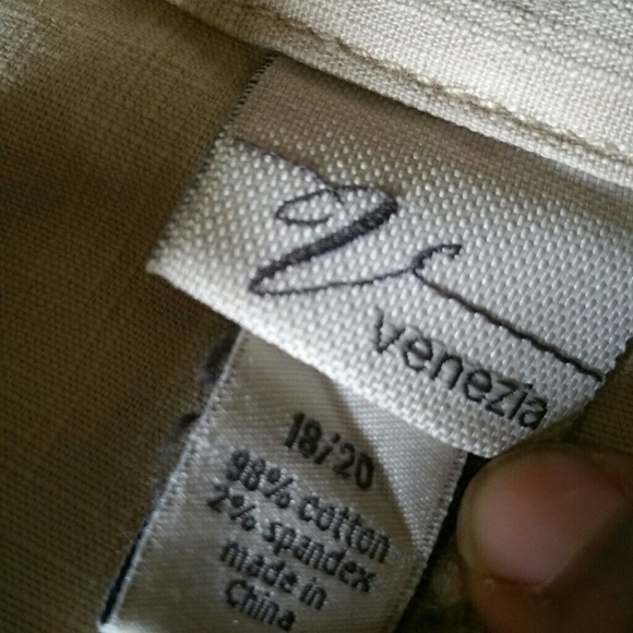 Women's Plus size Jacket - Picture 5 of 6