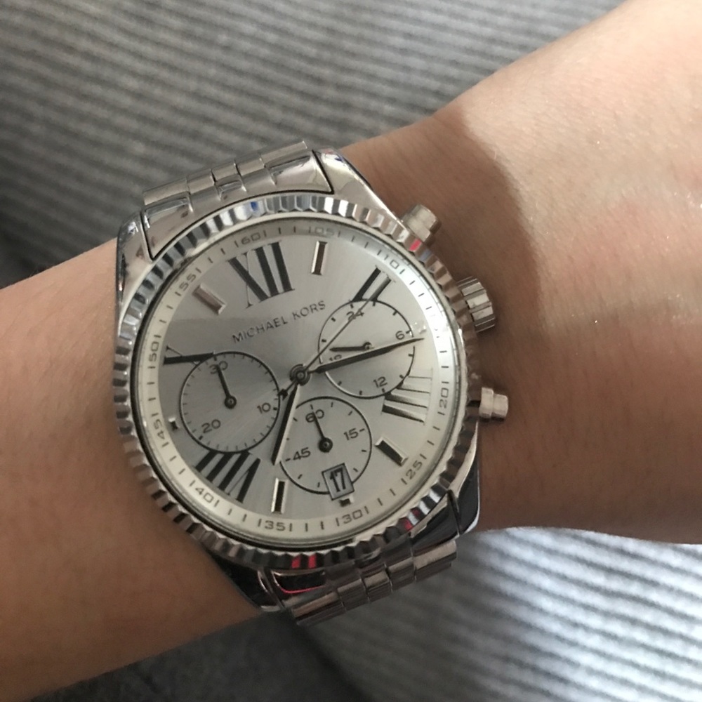 Mk watch