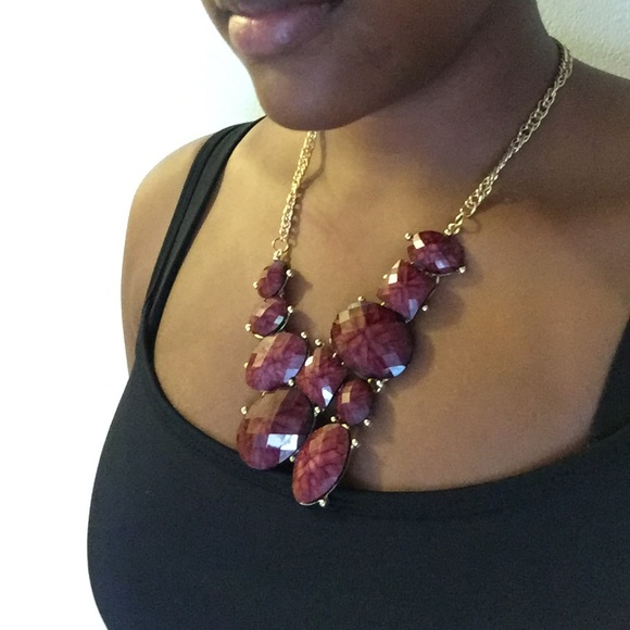💃🏽Red Stone Candy Necklace💃🏽 - Picture 3 of 7