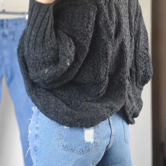 🌾Grey braided Knit Cardigan🌾 - Picture 5 of 5