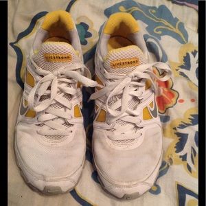 Women's Nike Live Strong Shock's