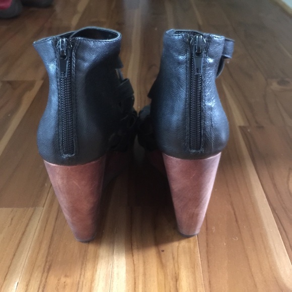 Type Z platform wedge Panema - Picture 4 of 4