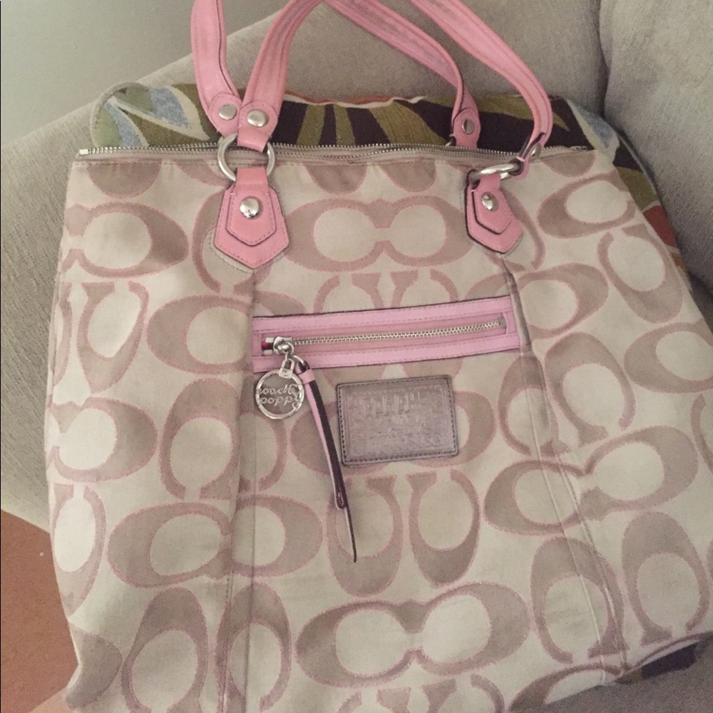 Authentic coach poppy purse