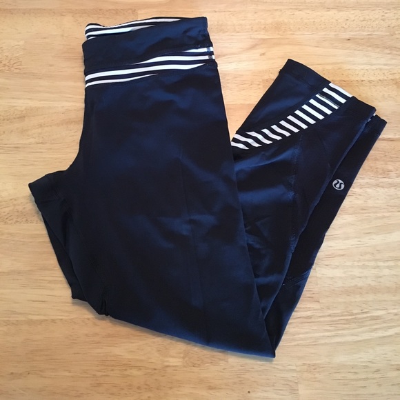lululemon athletica Pants - Lululemon crops