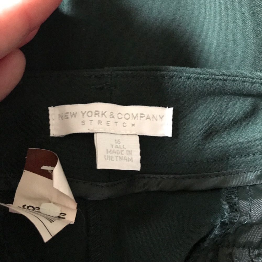 Dress pants - Picture 2 of 3