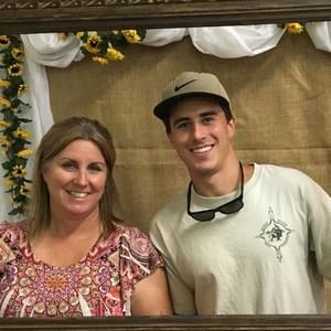 Meet your Posher, Collin