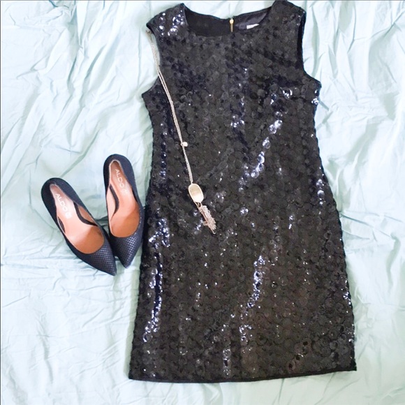 Forever 21 Dresses & Skirts - Black sequin shift dress