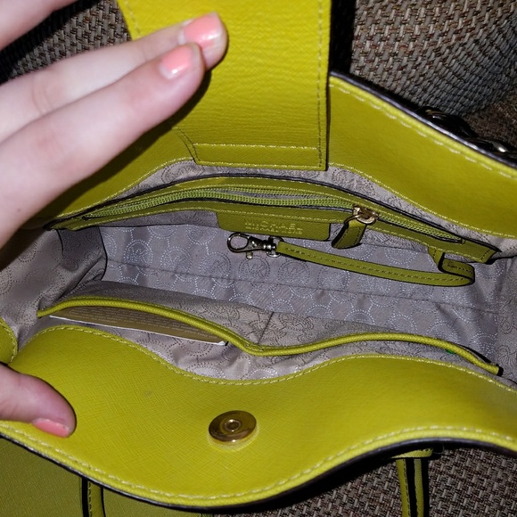 Lime green Michael Kors Hamilton and wallet SET - Picture 2 of 4