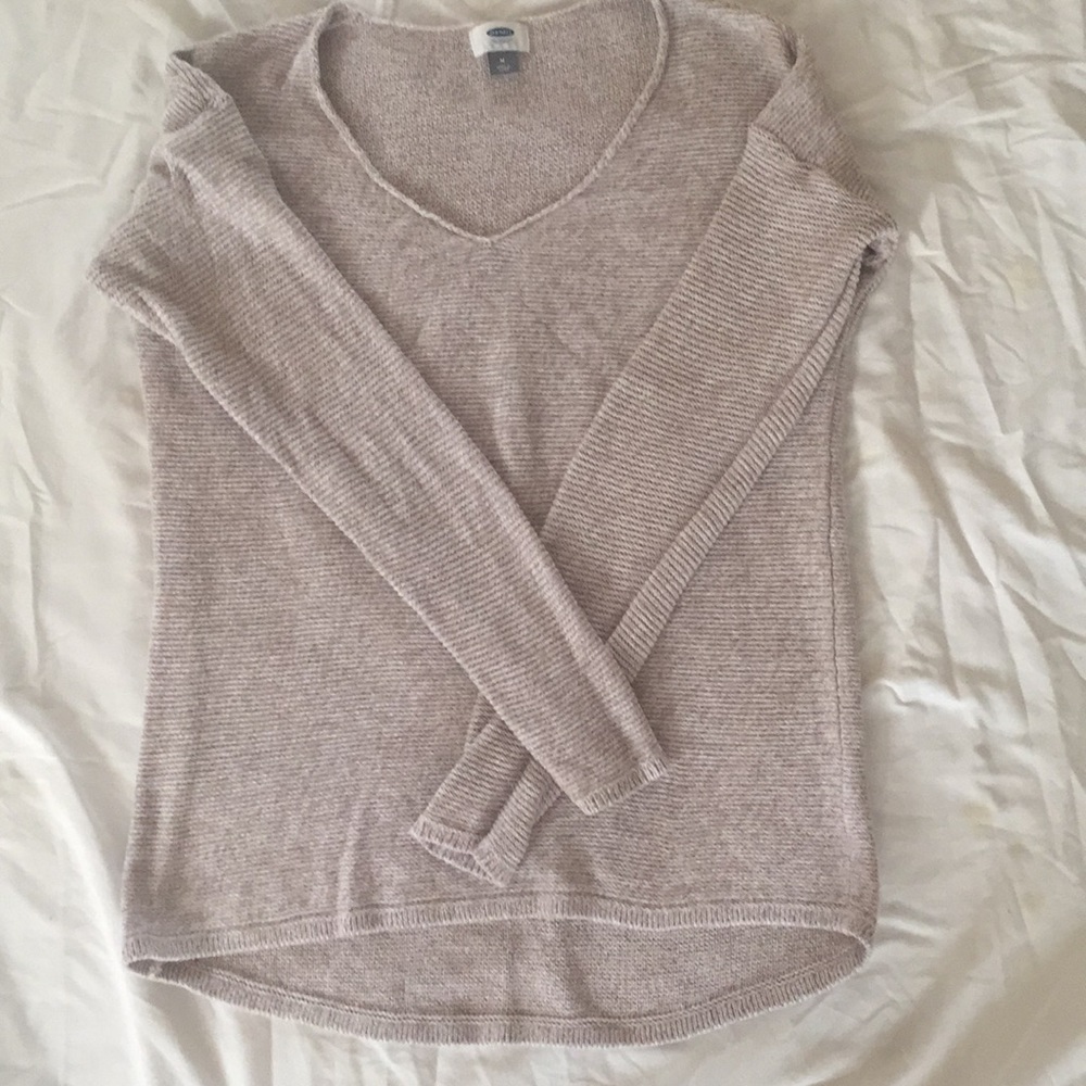 It's sweater season! Barely worn, beige sweater.