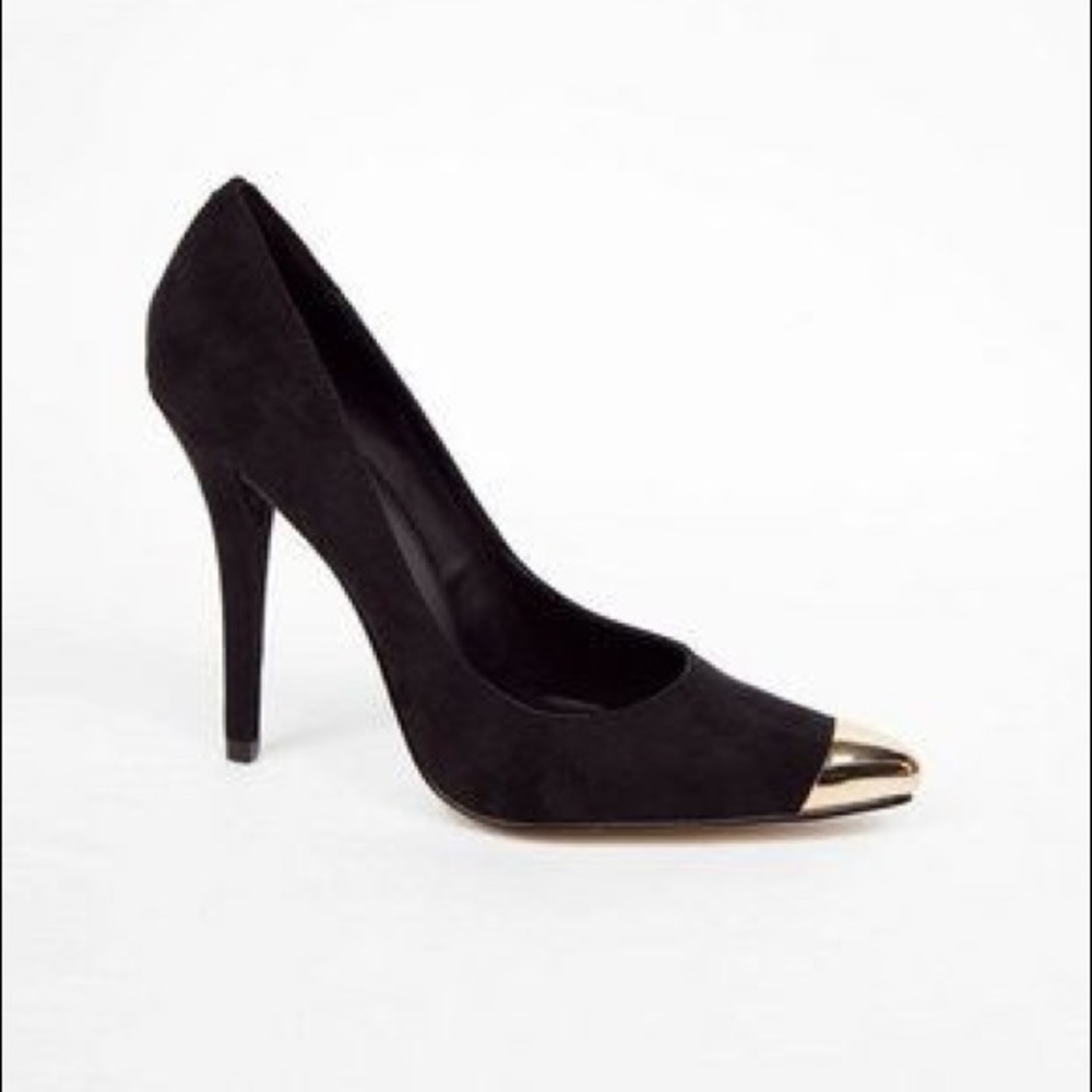 MIA Brooke Tipped Pumps