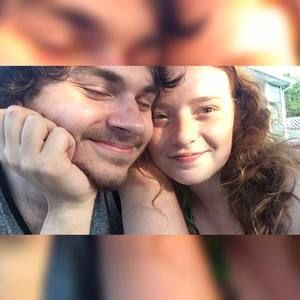 Meet your Posher, Devin