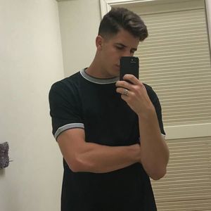 Meet your Posher, Jayce