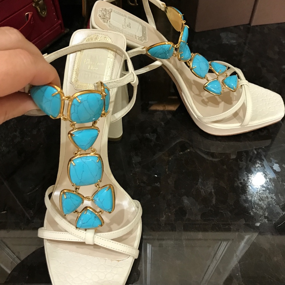 Never worn Christian Dior turquoise/white heel 8.5