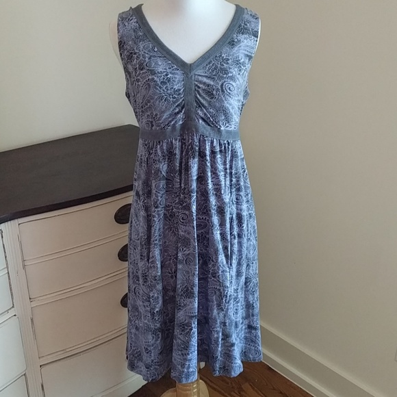 athletic dresses with pockets