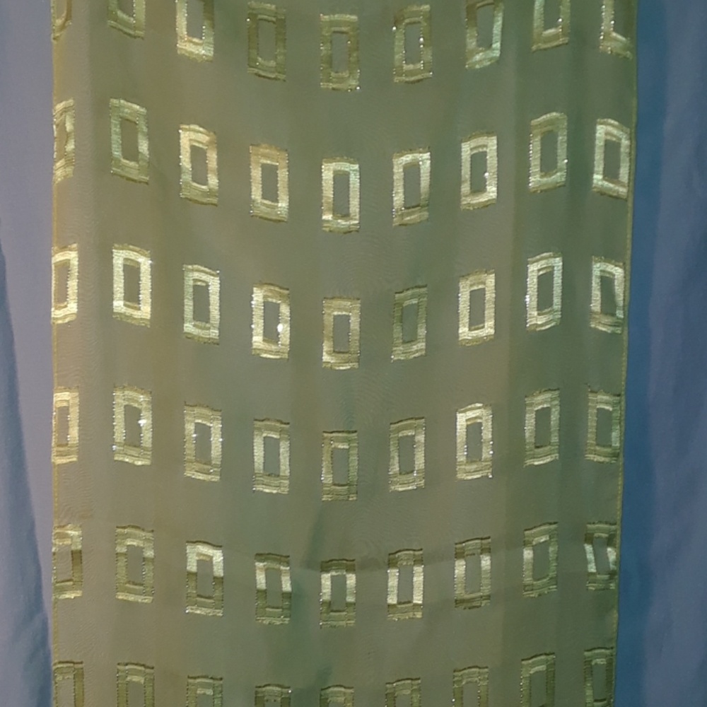 Scarf - Picture 2 of 4