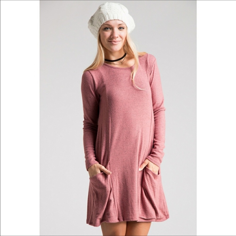 Cute & Comfy Long Sleeved Dress with Pockets